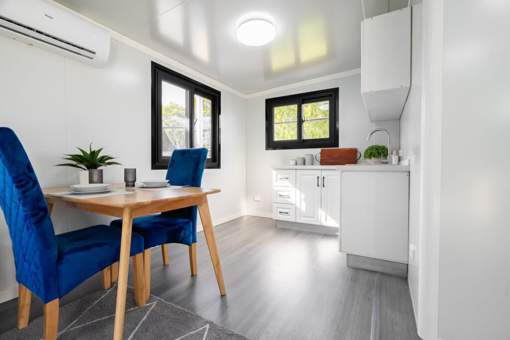 Oasis 20ft Kitchen Dining